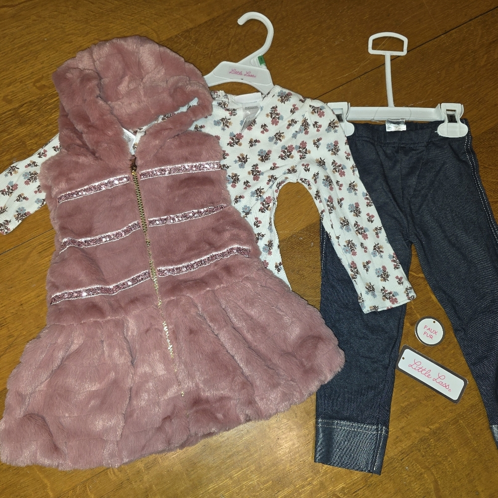 NWT 3-Piece LITTLE LASS Faux Fur / Floral Set Size 2T